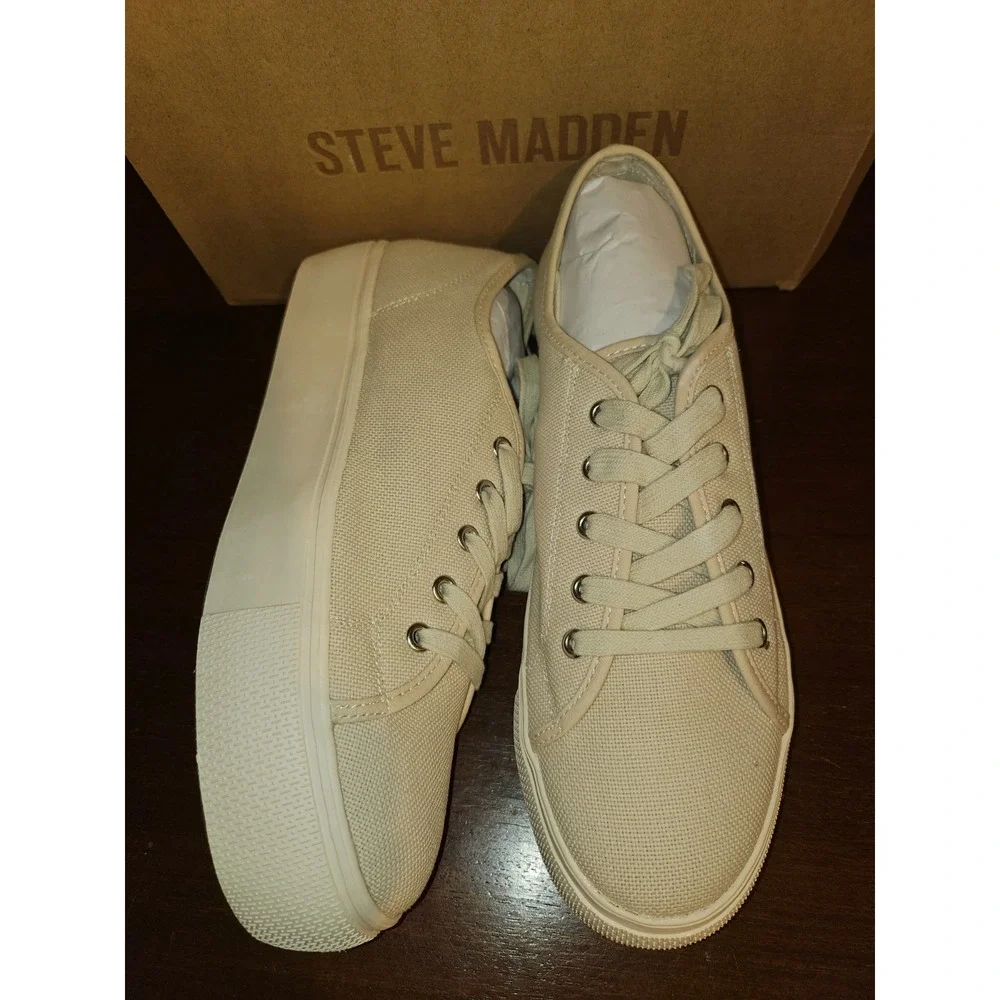Steve Madden Women's Elore, Tan Lace Sneakers, Size‎ 11M.
